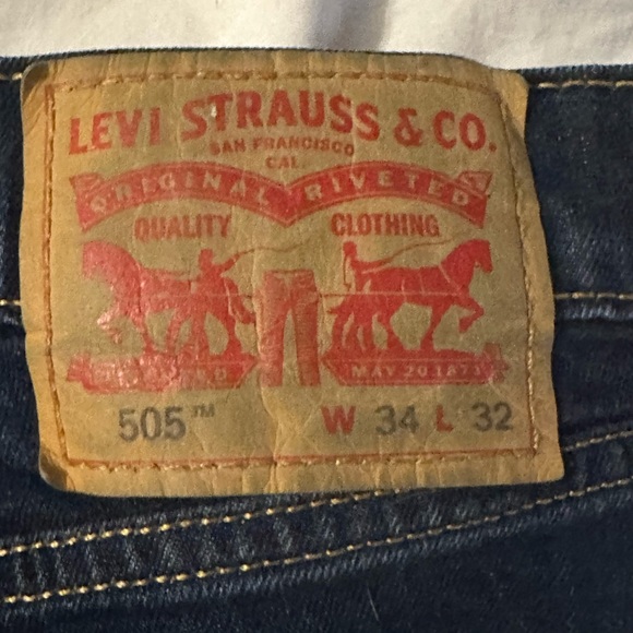 Vintage Levis 505 Blue Jeans - Regular Fit Straight Leg - Red Tab - Size 34 x 32 - Picture 4 of 6